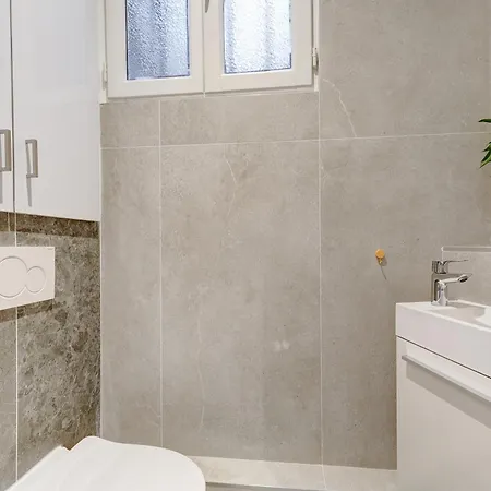 Apartment Haussmannienne De Luxe Au Coeur De 3eme *