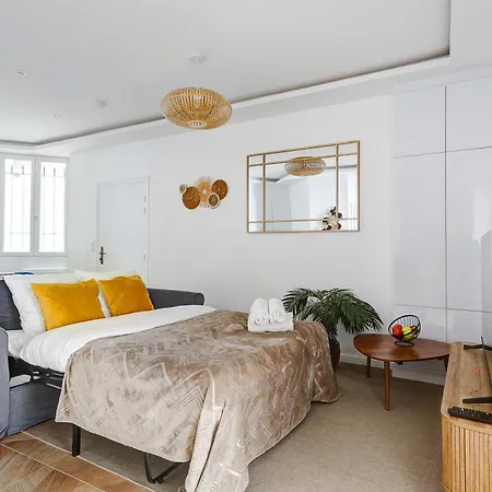 Apartment Haussmannienne De Luxe Au Coeur De 3eme Paris