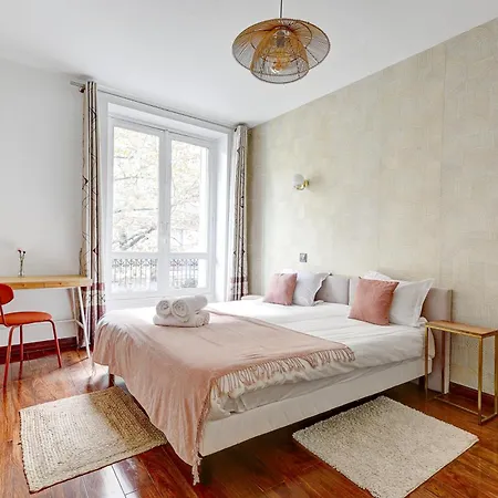 Apartment Haussmannienne De Luxe Au Coeur De 3eme
